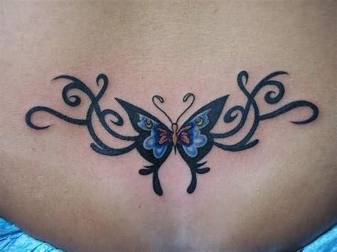 tatuajes de mariposas en la espalda baja|Tatuajes de mariposas en la espalda